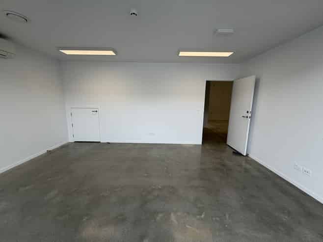 Like New! Affordable, High-Spec Unit