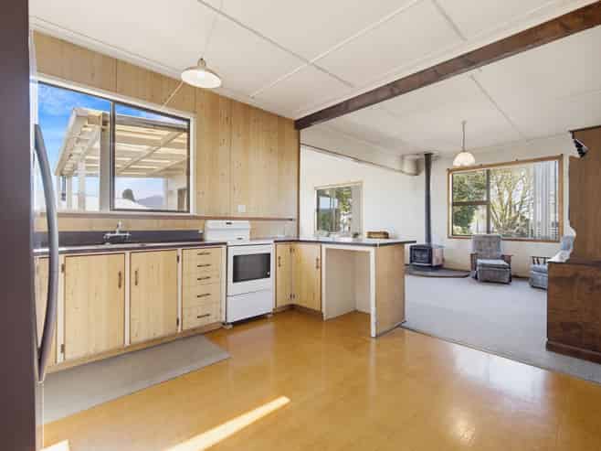 10 Lewis Street, Waihou