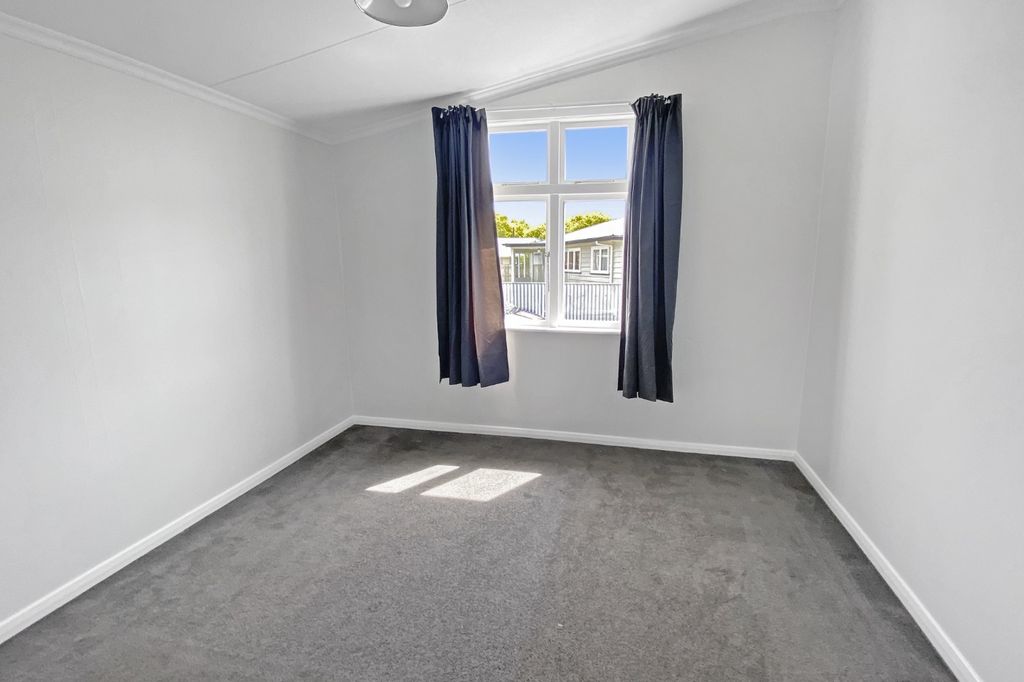 LEVIN - TWO BEDROOMS 4