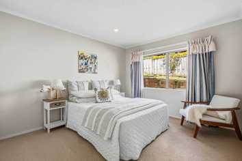 10 Stellamaris Way, Northpark