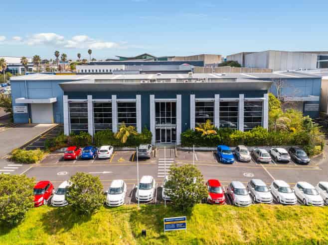 VACANT HIGH STUD INDUSTRIAL GEM
