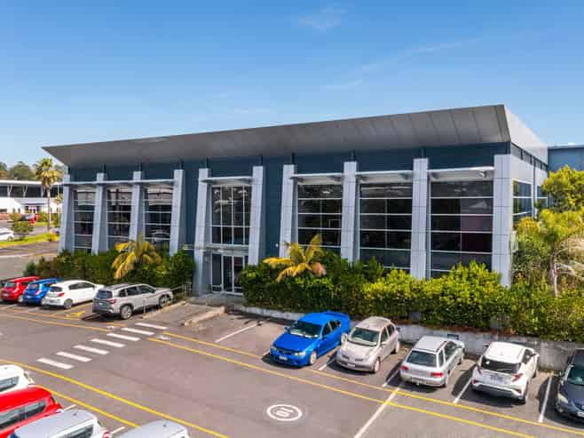 VACANT HIGH STUD INDUSTRIAL GEM

