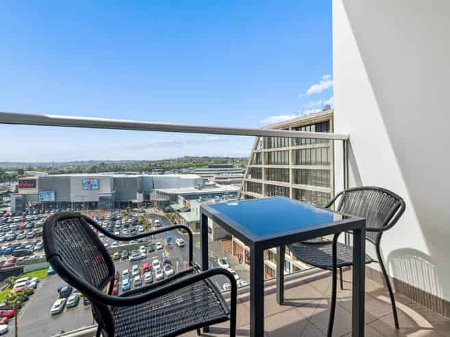 908/17 Amersham Way, Manukau