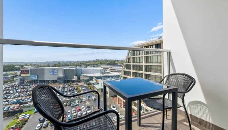 908/17 Amersham Way, Manukau