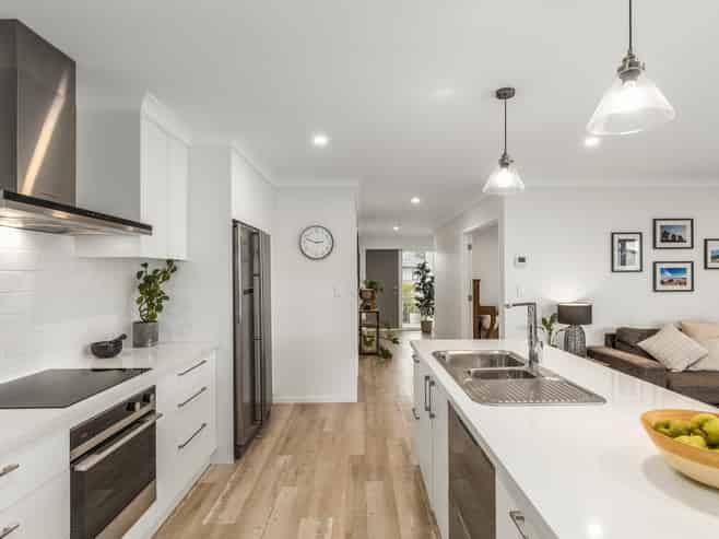 40 Catalina Crescent, Burleigh