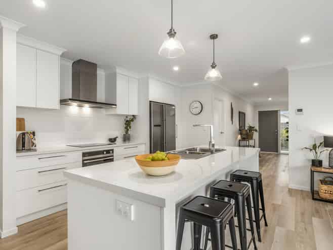 40 Catalina Crescent, Burleigh