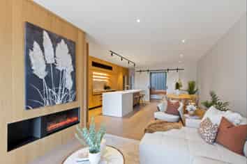 19/2 McKinlay Lane, Jacks Point