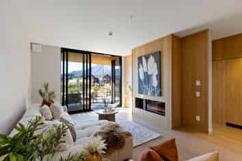 19/2 McKinlay Lane, Jacks Point