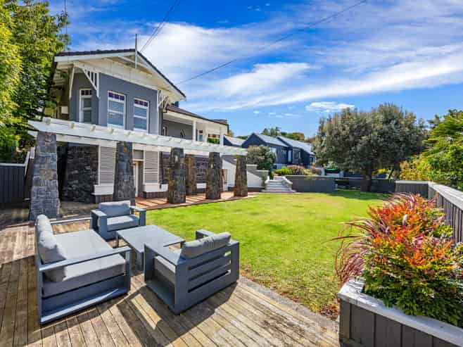 15 Buckley Road, Epsom
