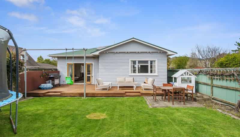 80 Lord Rutherford Road North, Brightwater