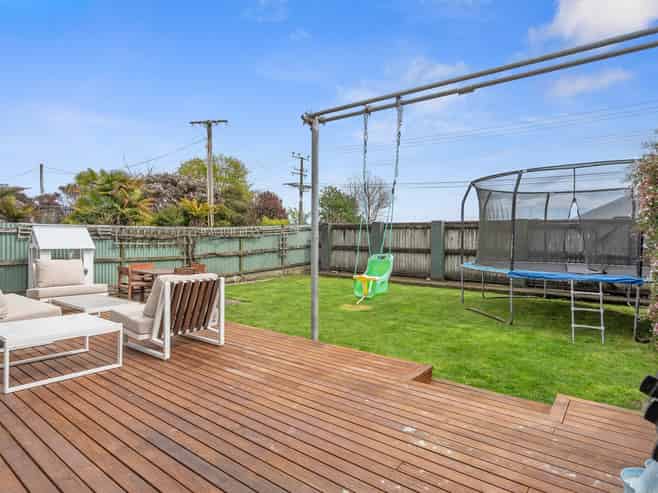 80 Lord Rutherford Road North, Brightwater