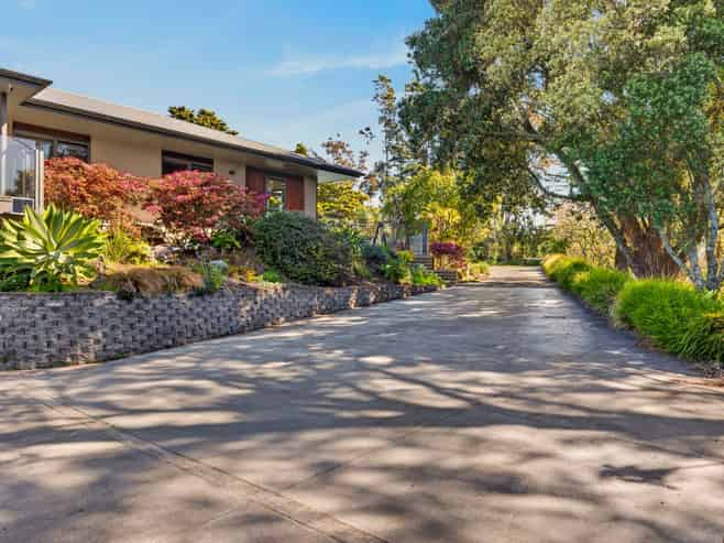 1317 State Highway 2, Bay View