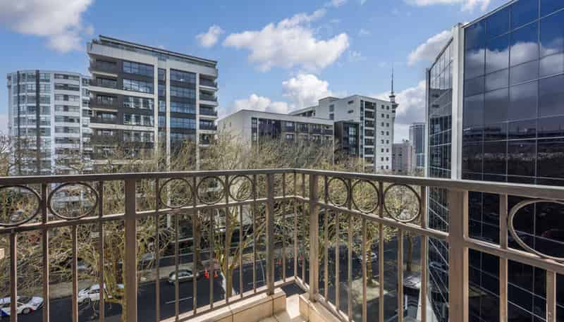 4J/100 Greys Avenue, Auckland Central