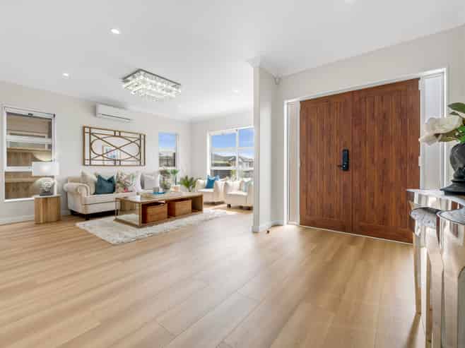 73 Rosewell Crescent, Flat Bush