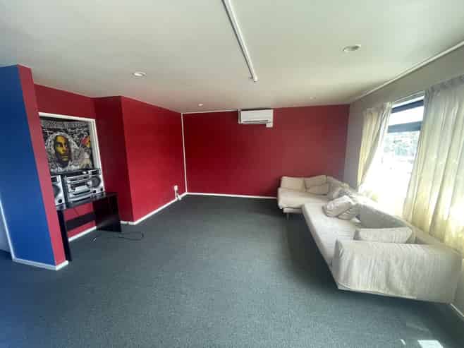 32 William Pickering Drive, Albany