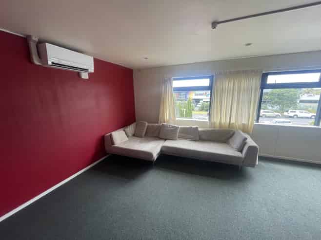 32 William Pickering Drive, Albany