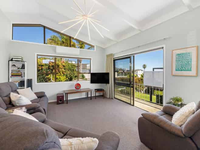 2 Alexander Avenue, Maraetai