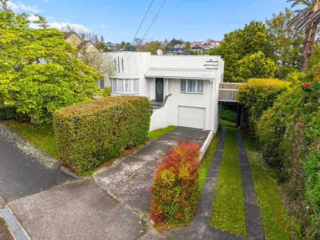 49 and 51 Nihill Crescent, Mission Bay