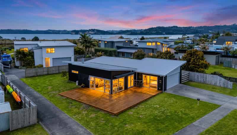 279 Cook Drive, Whitianga