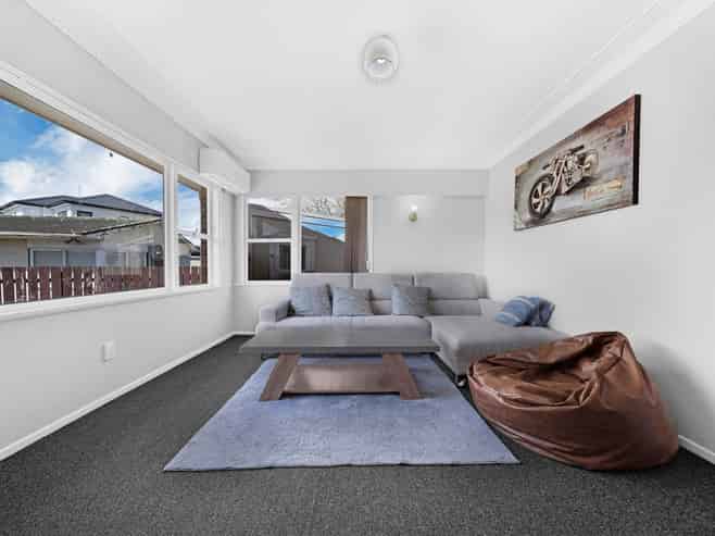 1/11 Carolyn Street, Manukau