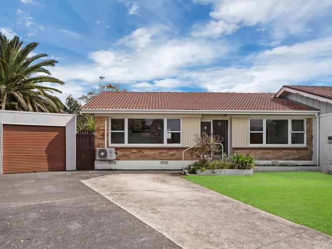 1/11 Carolyn Street, Manukau
