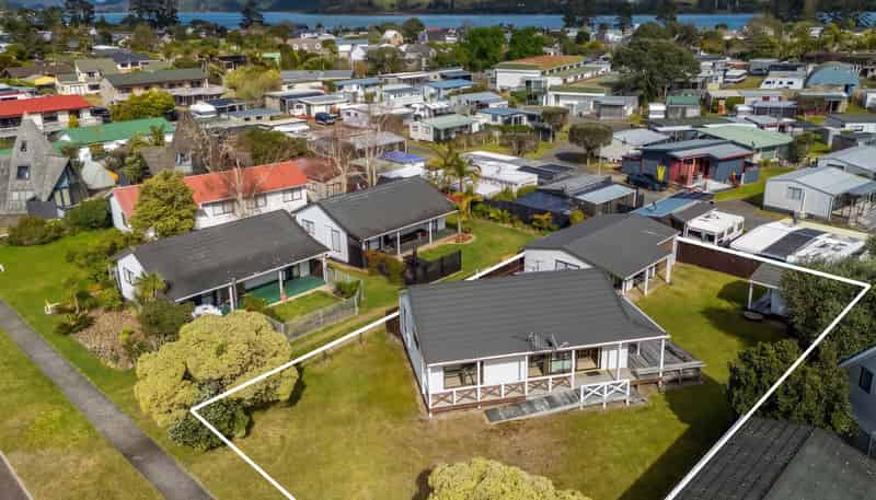 62 Vista Paku, Pauanui