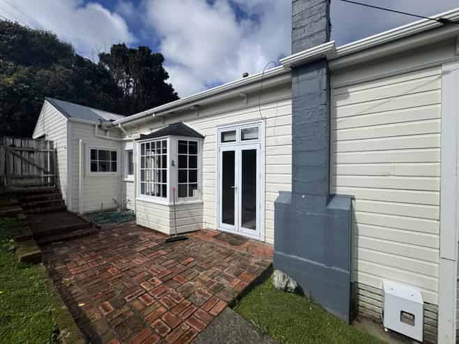 27 Tawa Terrace, Tawa