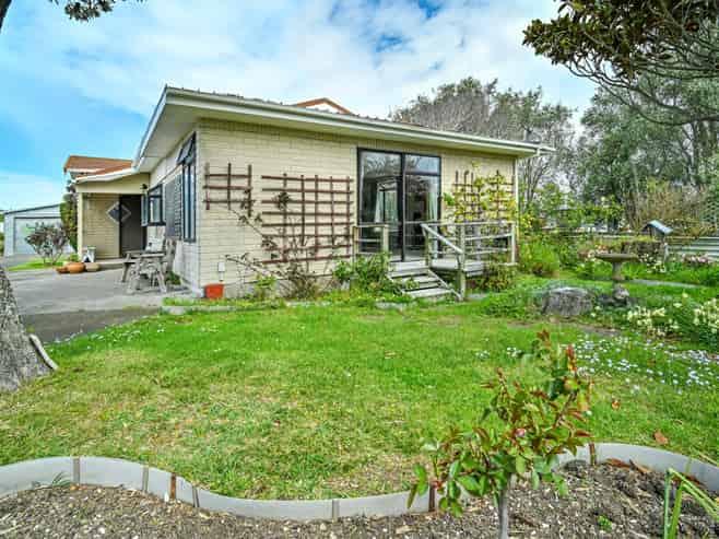 9 East Road, Haumoana