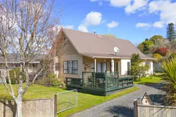 6 Westbrook Place, Pomare