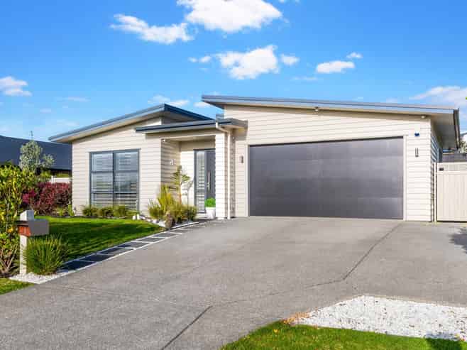 5 Karo Road, Beachlands