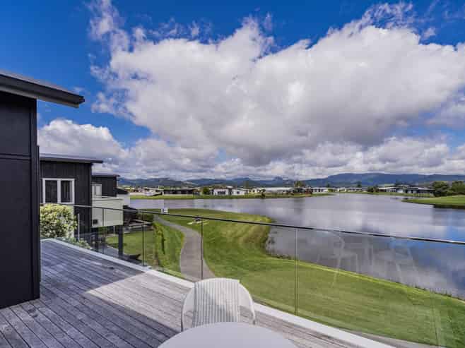 37/101 Harbour Drive, Matarangi