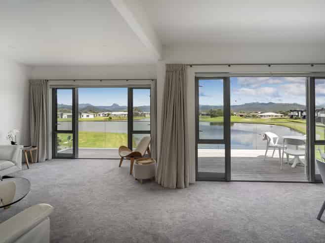 37/101 Harbour Drive, Matarangi