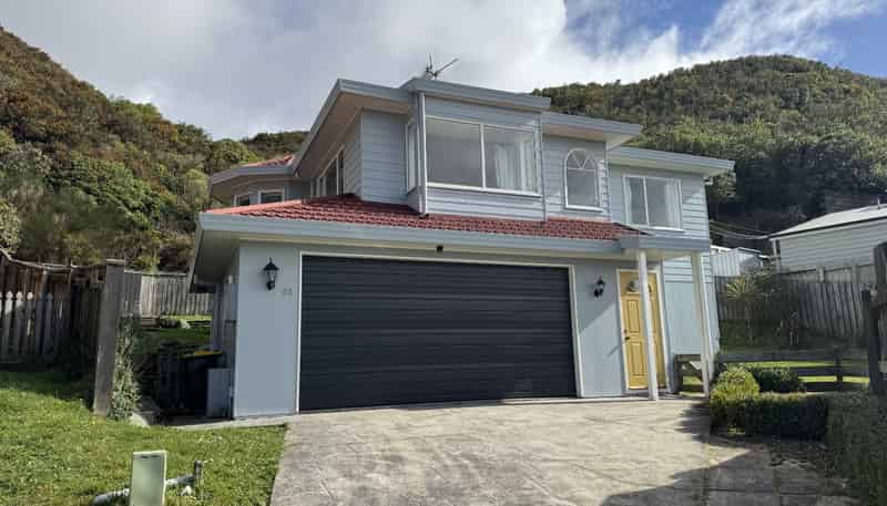 23 Jaunpur Crescent, Broadmeadows