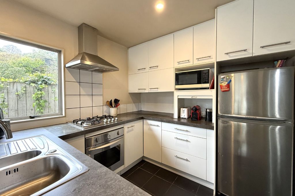 4-Bedroom home in Brooklyn 3