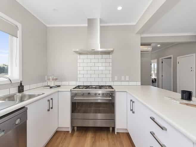 110 Cook Street, Hamilton East