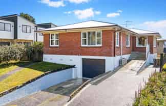 42 Andrew Road, Howick