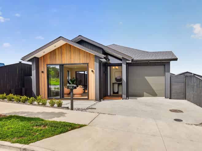 17 Tamaota Terrace, Orewa