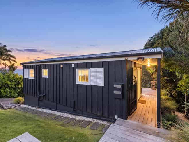 70 Burrell Road, Oneroa