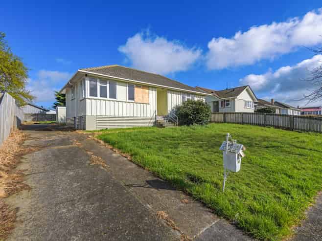 22 McCorkindale Street, Feilding