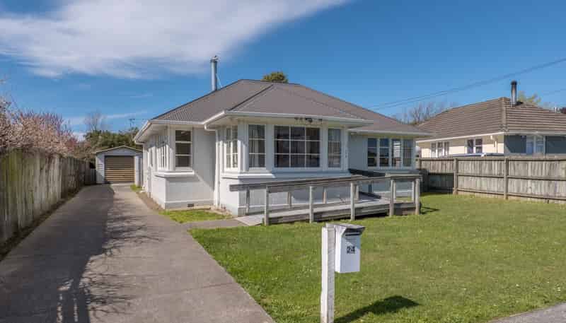 24 Oakland Street, Northcote