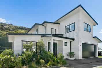 110 Silverstream Road, Crofton Downs
