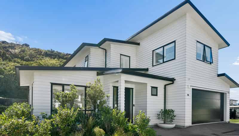 110 Silverstream Road, Crofton Downs