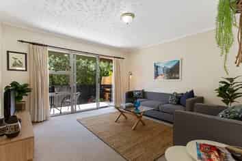 2/9 Fairleigh Avenue, Mount Albert