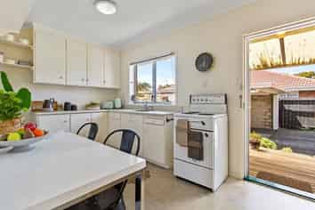 2/9 Fairleigh Avenue, Mount Albert