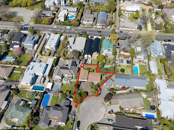 12 Ladbrokes Place, Fendalton