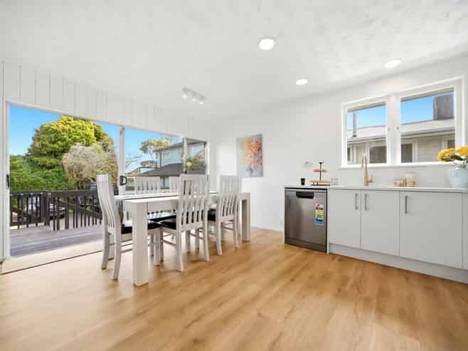 536 Glenfield Road, Glenfield