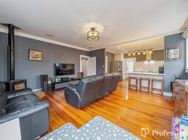 8A Mangaroa Hill Road, Clouston Park
