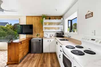 19 Ocean View Place, SOUTHBRIDGE