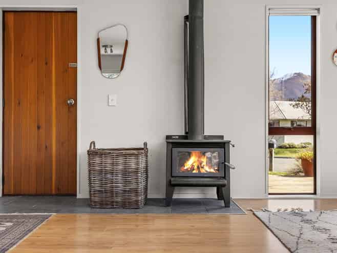 14 Ragan Lane, Wanaka