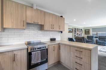 27 Duncan Street, HAWTHORNDALE